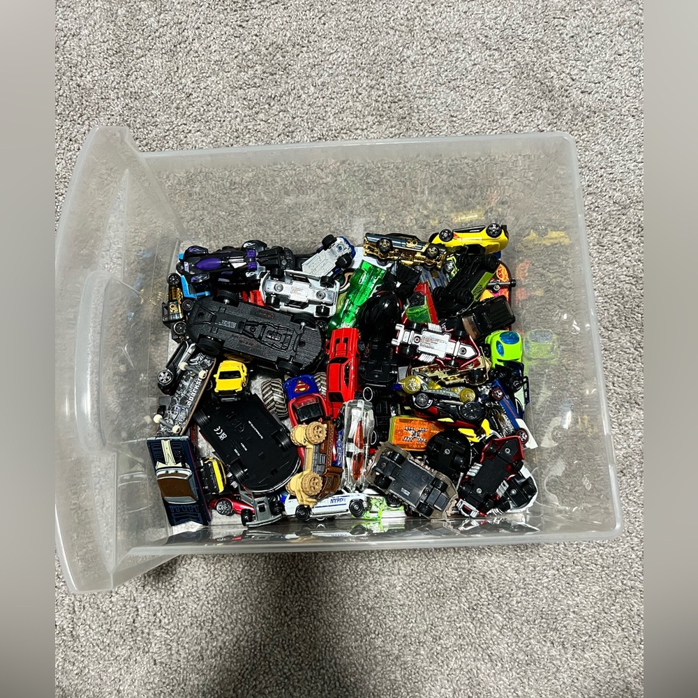 Lot of 73 cars
